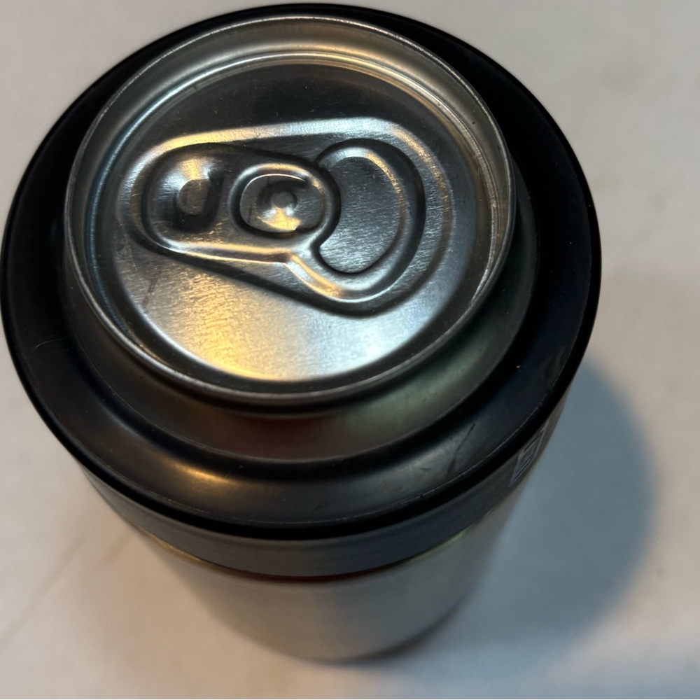 YETI Pop Top Limited Edition Stash Can rambler Koozie
With 12oz coaster 
New - Picture 8 of 9